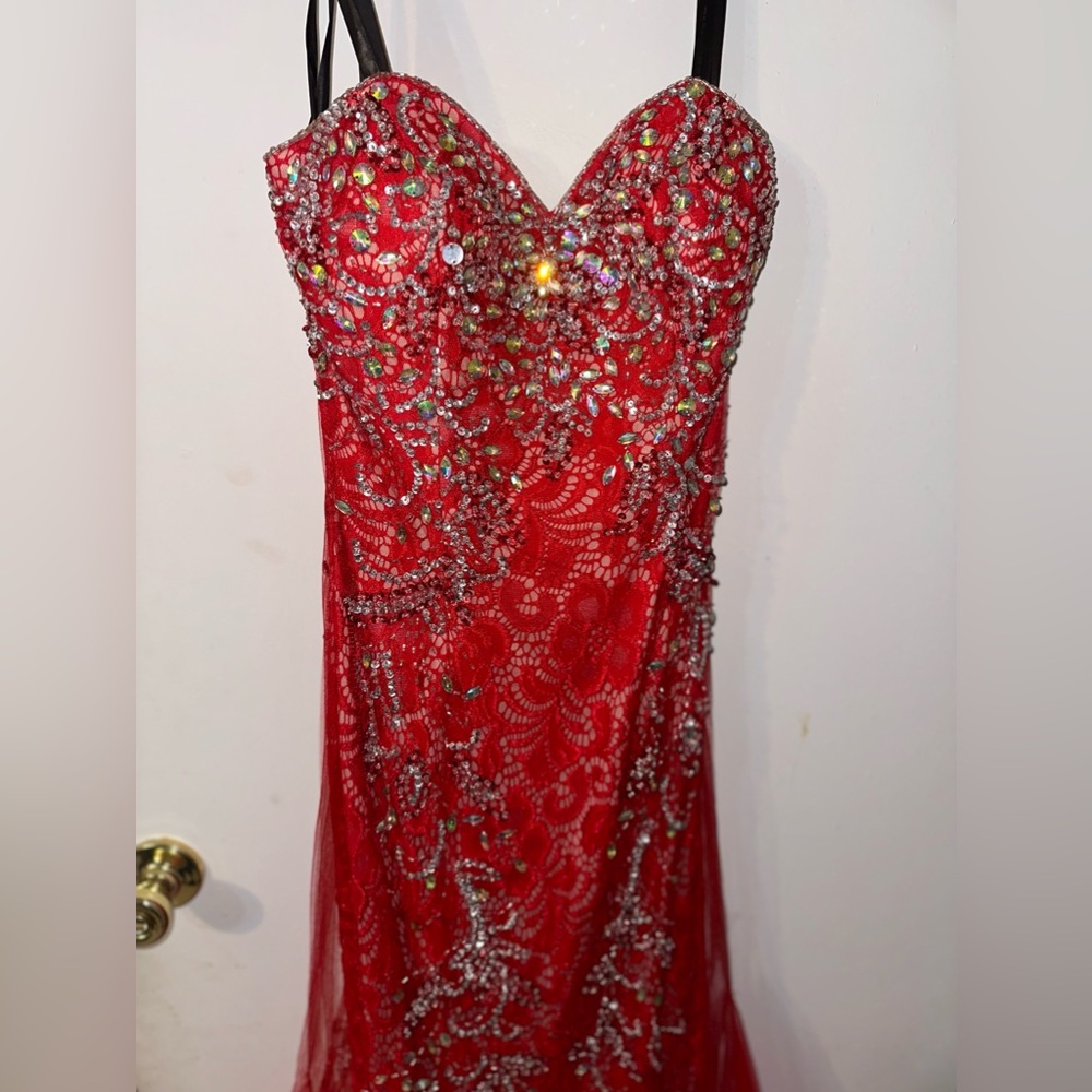 Red prom dress